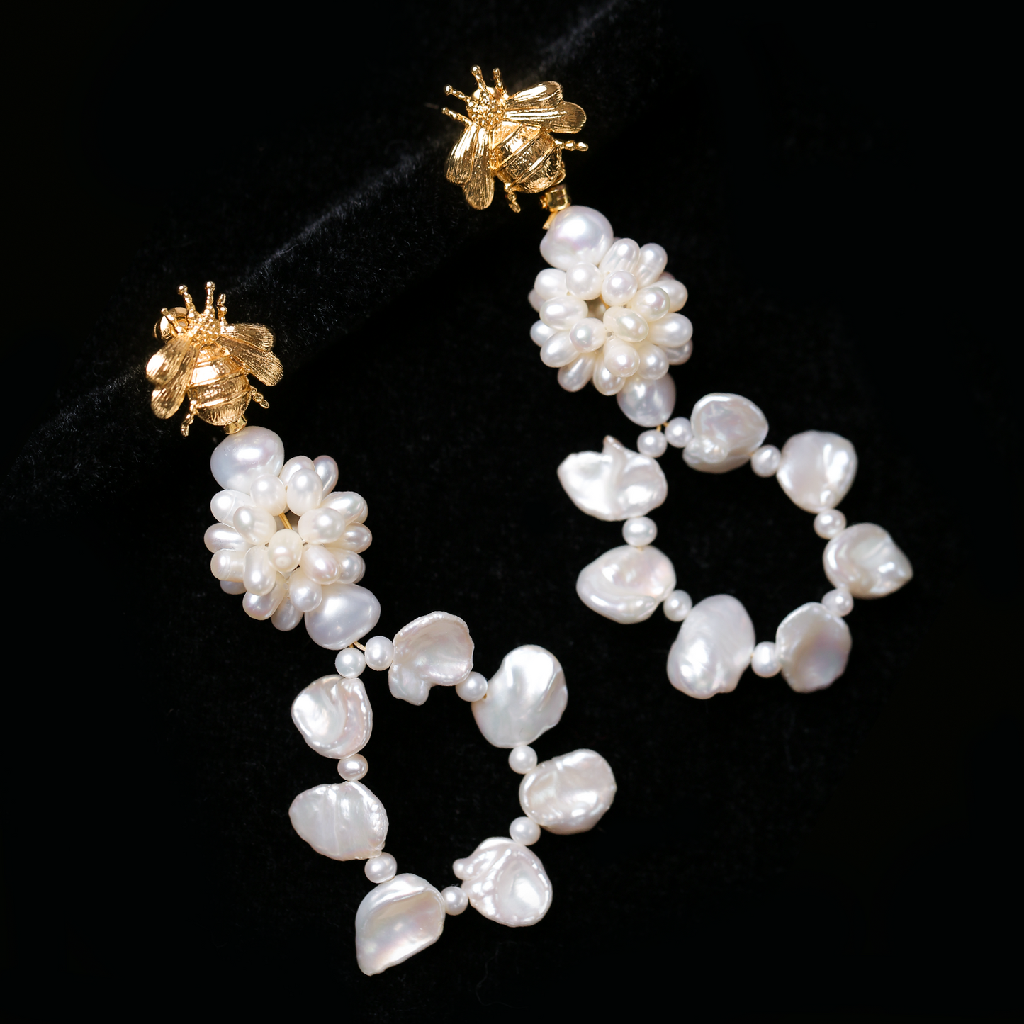 Bees on the Danube Freshwater Pearl hand-made Earring