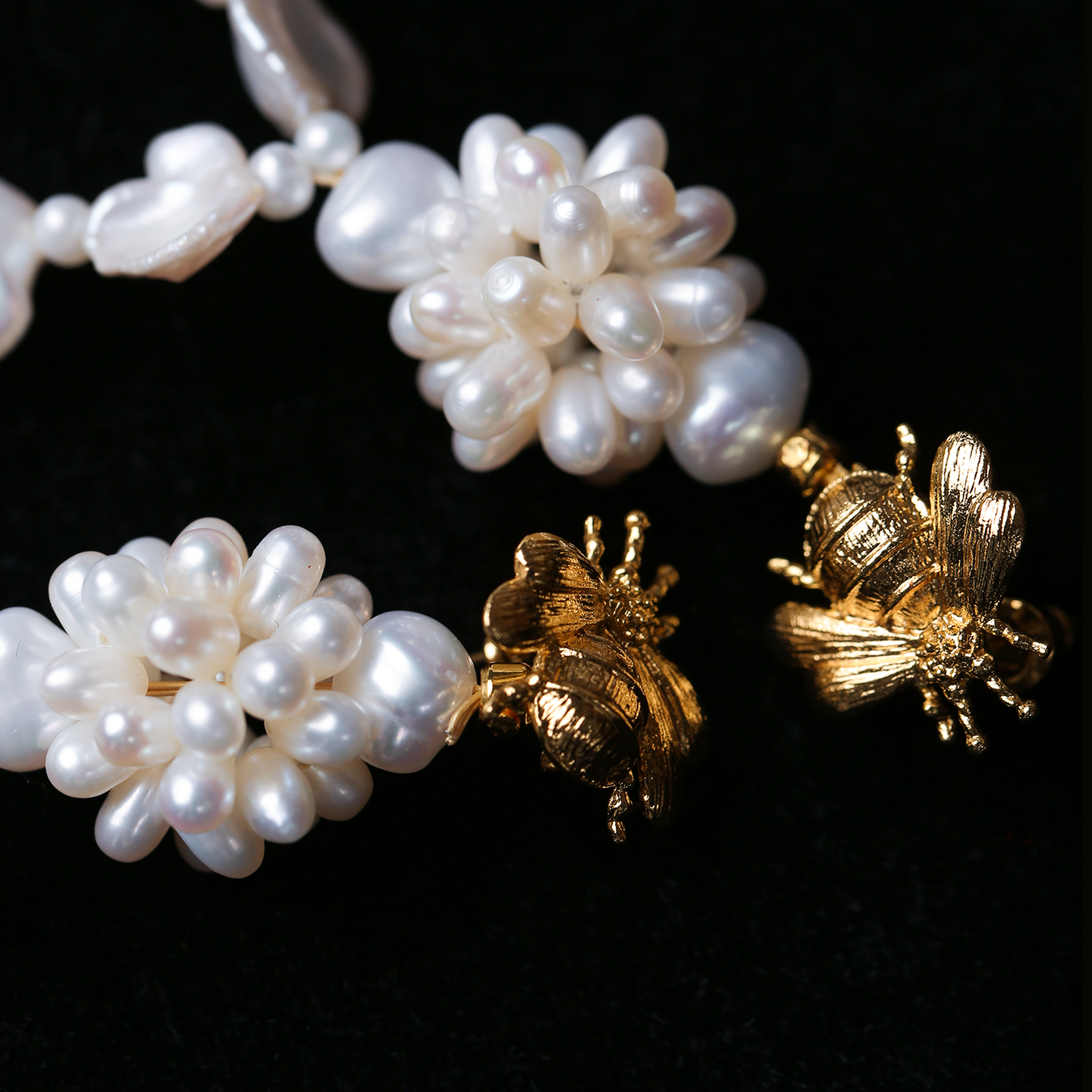 Bees on the Danube Freshwater Pearl hand-made Earring